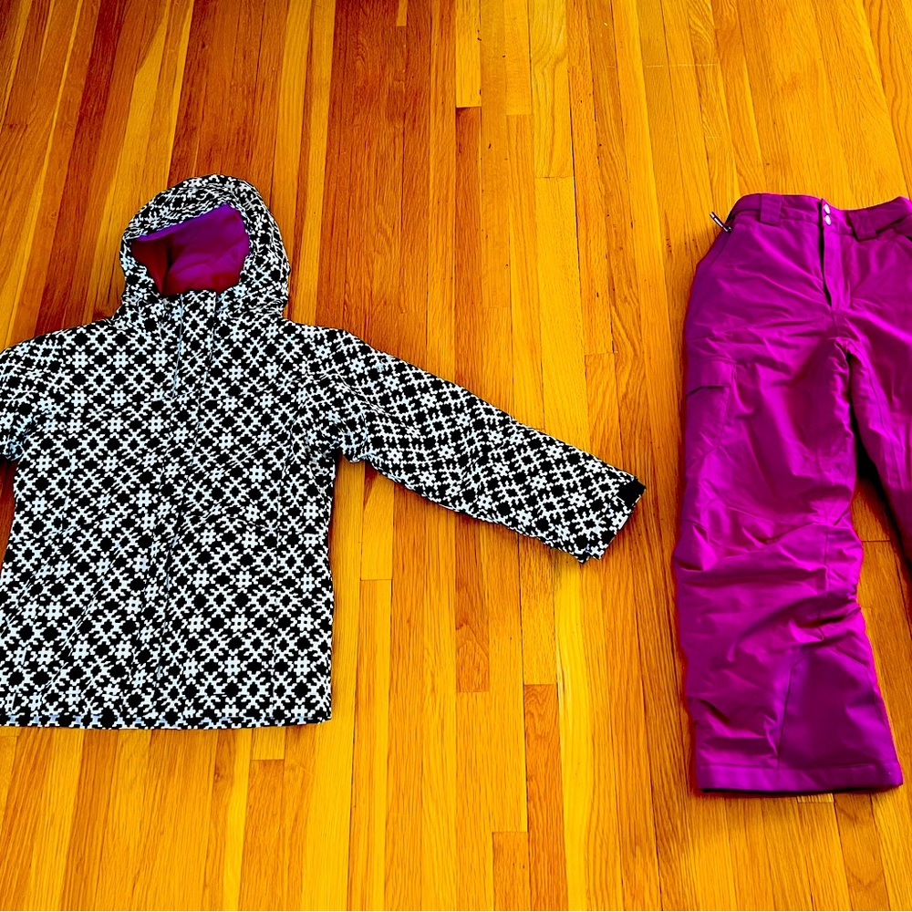 Like NEW Columbia Bugaboo Youth Kids Snowboard Ski Jacket Pants Set Size S